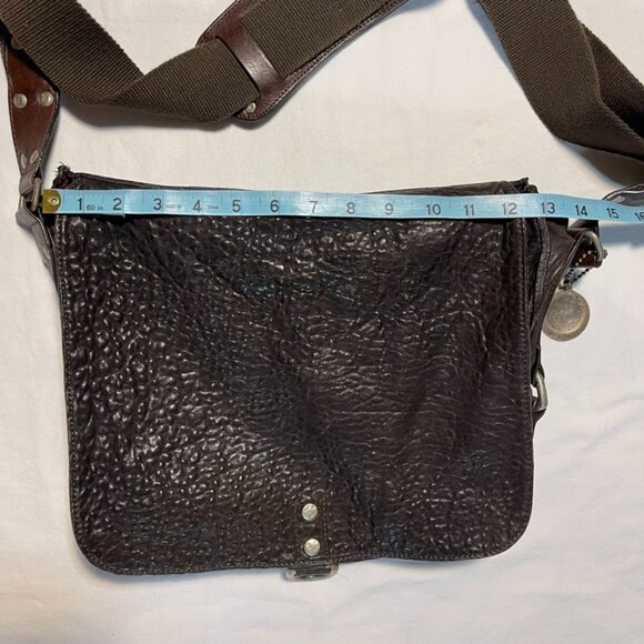 Leather crossbody messenger bag by WILL leather goods - Picture 3 of 9